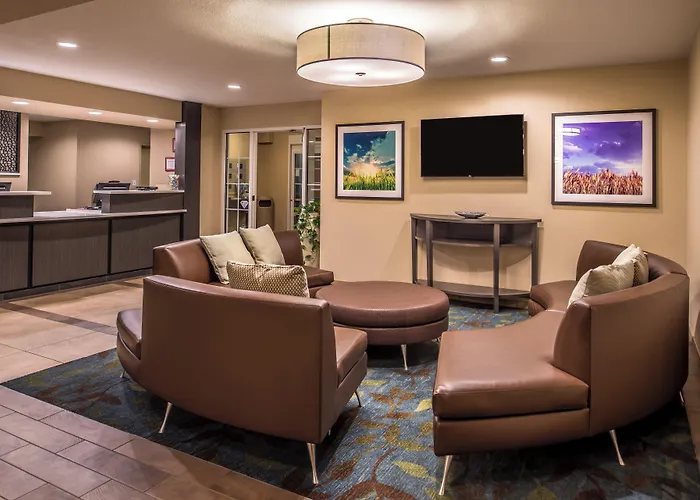 Candlewood By Ihg 2*